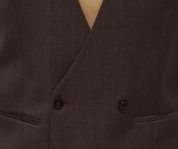 Havana Suit: Double-breasted waistcoat, six buttons · worn under the jacket.