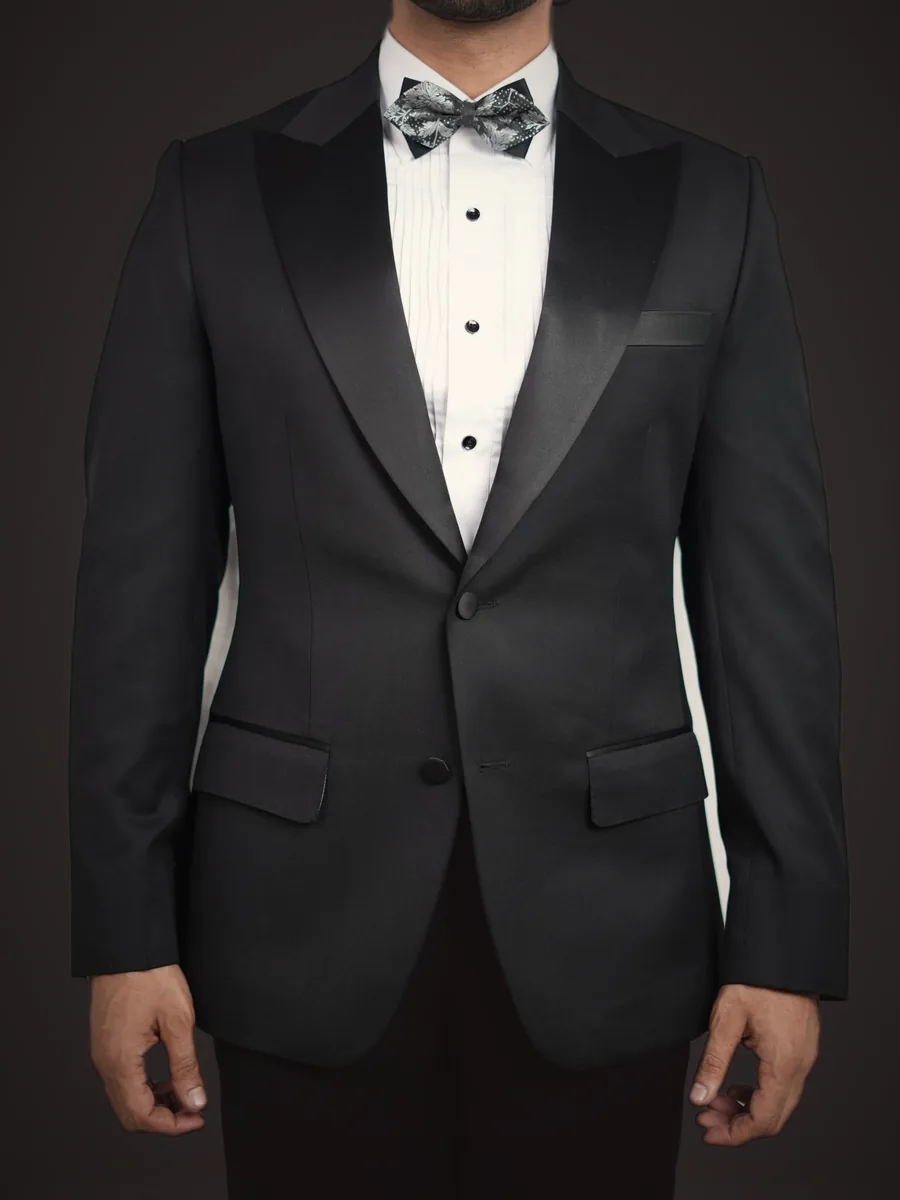 Satin-faced peak lapel and bow tie
